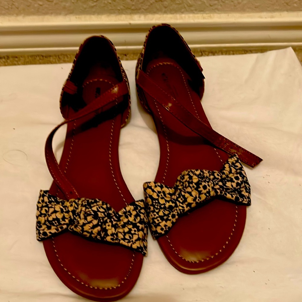 7.5 Mossimo   Wilton Navy flats very comfortable and easy to wear